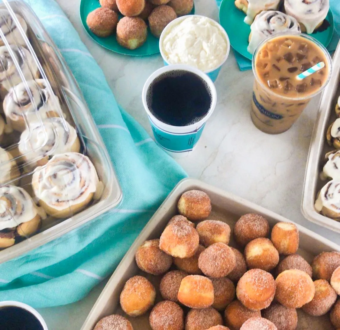 Cinnabon