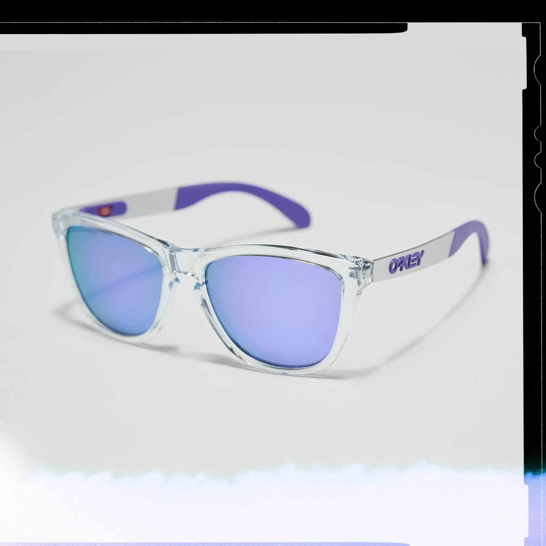 Sunglass Hut