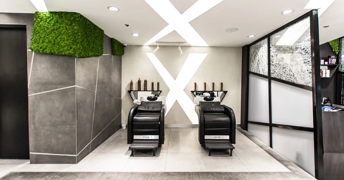 Xhair Lounge
