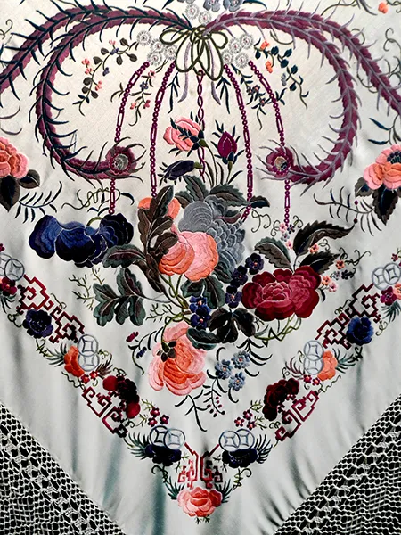 Museum Linens & Embroidery