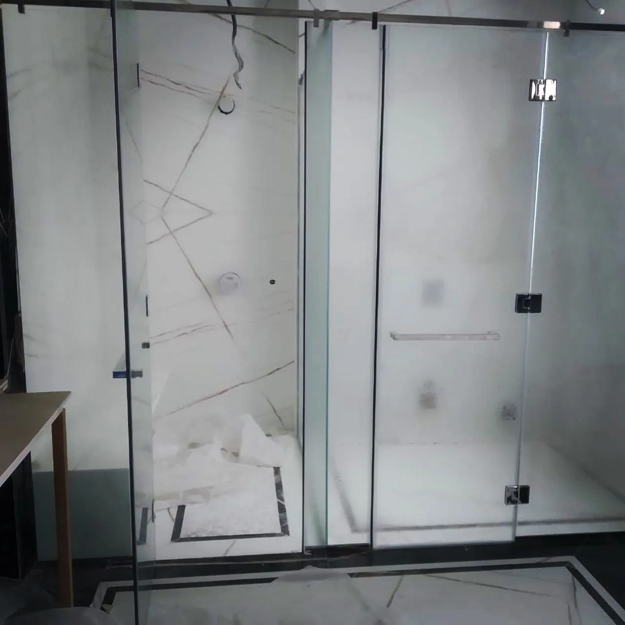 Sharjah Glass Store, LLC