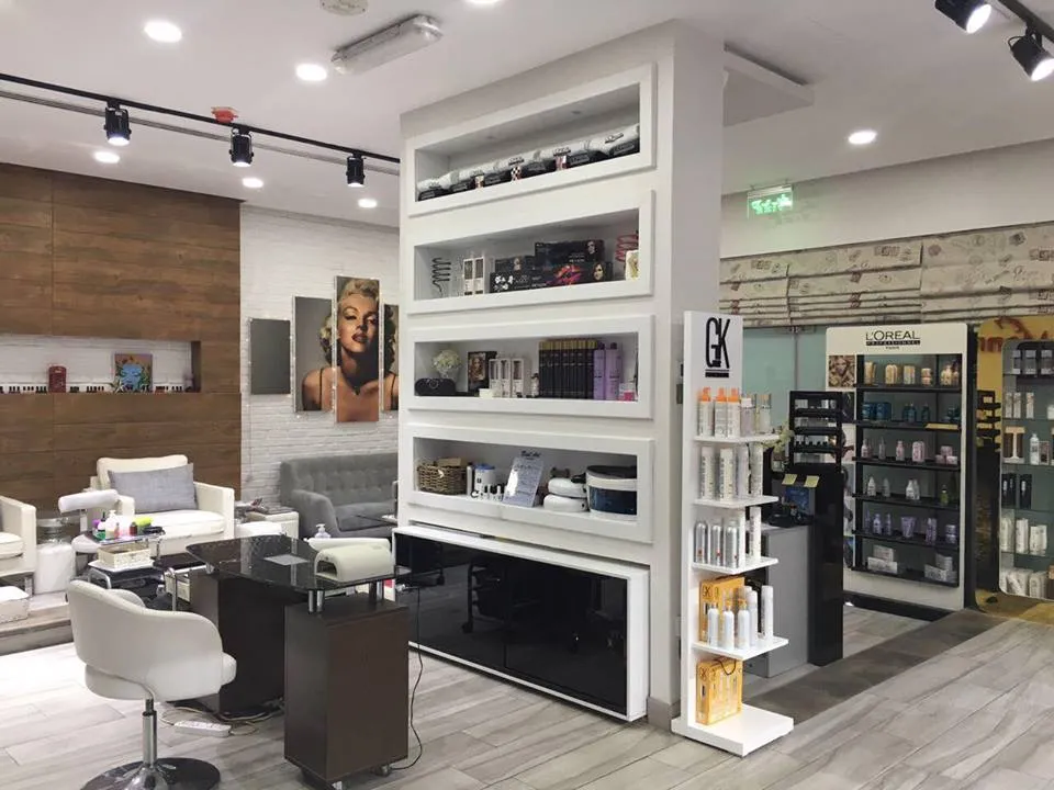 Monroe & Me Ladies Salon 