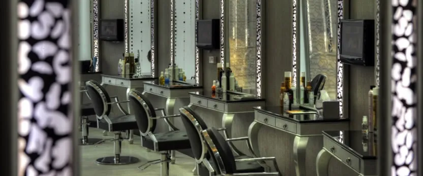 Jacques La Coupe Ladies Salon