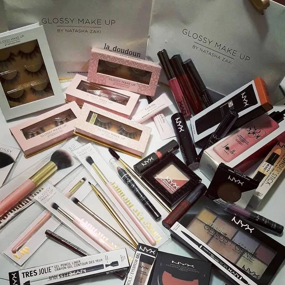 GLOSSY Make Up