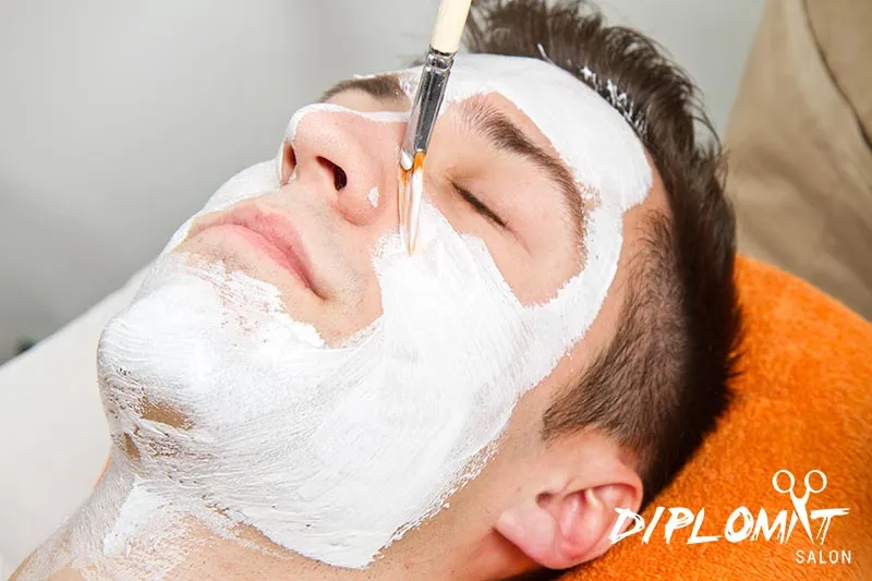 Diplomat Salon