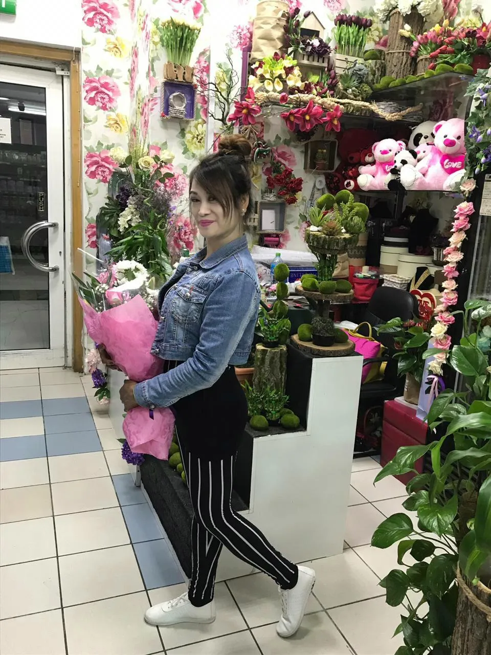 Dora Silver Gifts & Flowers